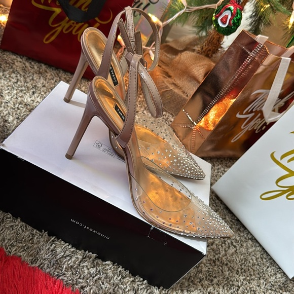 Nice Nude Heels w/Rhinestones and Ankle Strap - Picture 4 of 7